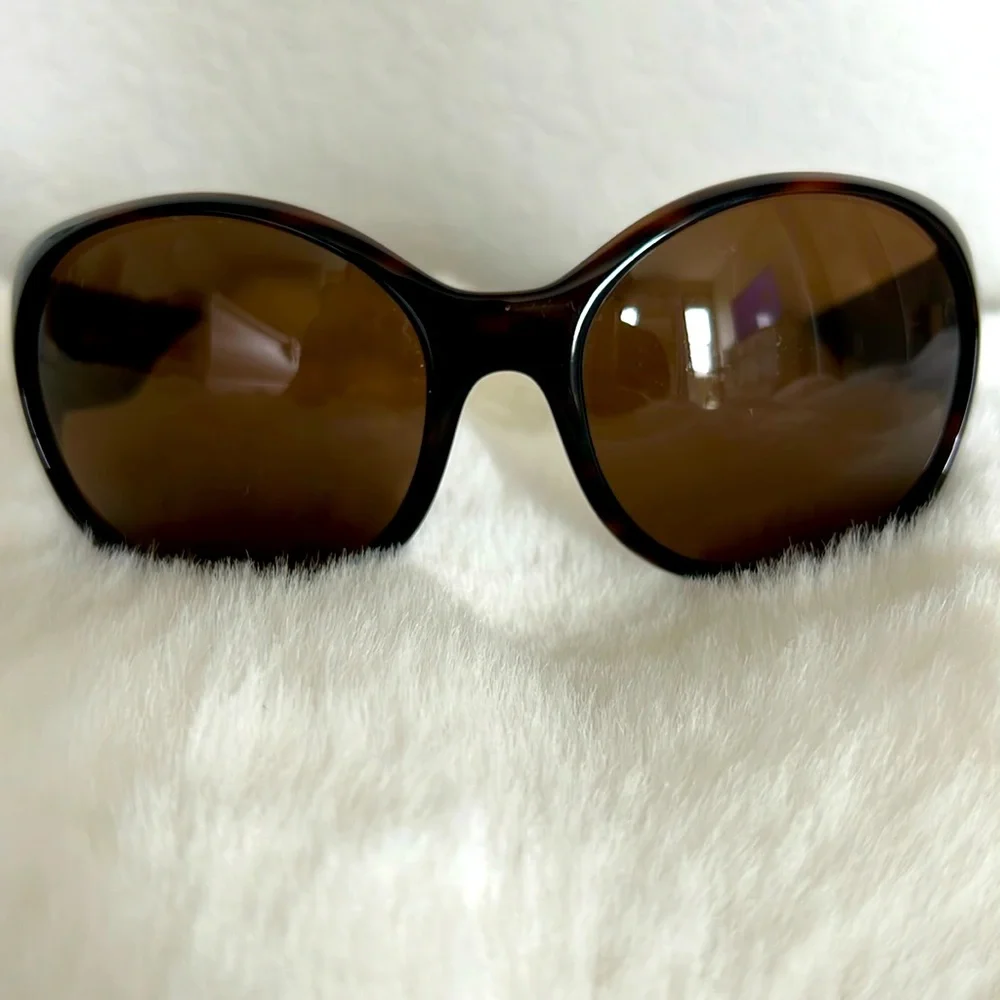 Women’s Kardashian Khaos Sunglasses - Picture 1 of 4